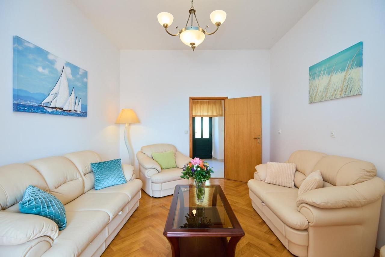 Apartman Ani มลินี ภายนอก รูปภาพ