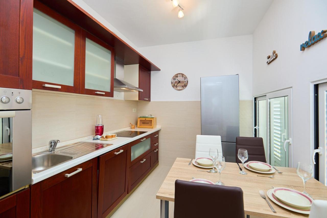 Apartman Ani มลินี ภายนอก รูปภาพ