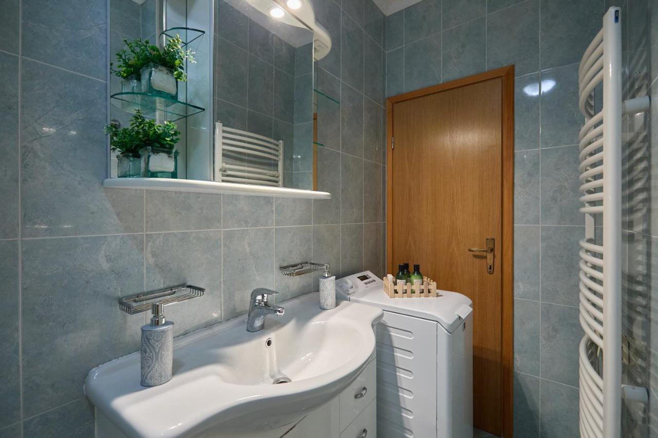Apartman Ani มลินี ภายนอก รูปภาพ